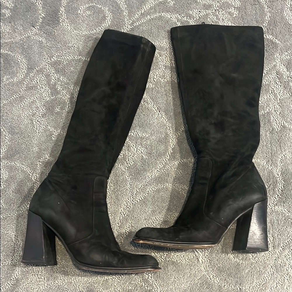 Black Knee-High Women's Boots